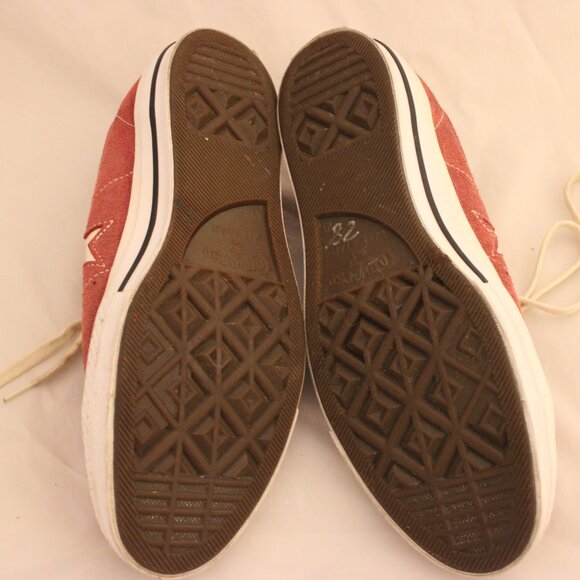 Converse One Star Ox Low Top Red Suede Men’s 10 Women’s 12 - Picture 9 of 9